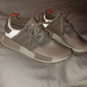 Adidas original NMD R1 sneakers taupe